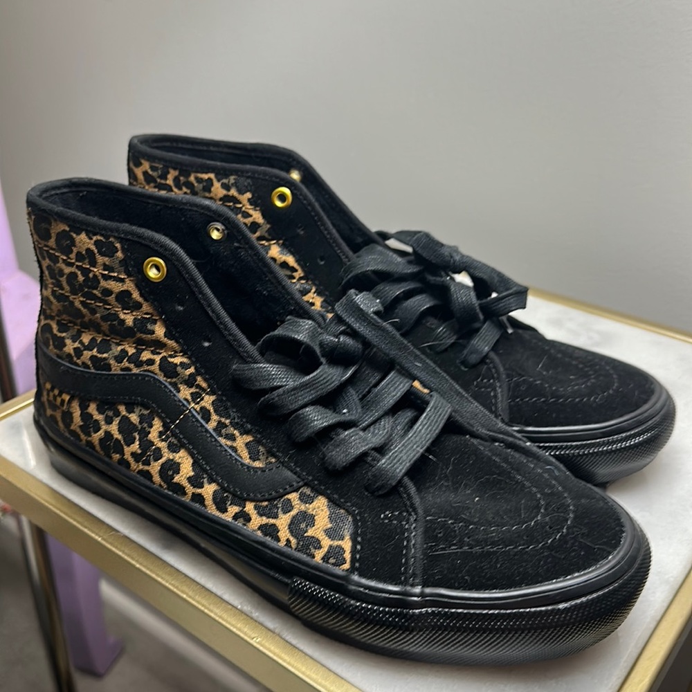 Leopard Cher Strawberry High Top Vans